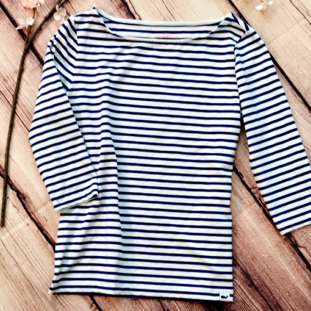 Women’s ‘performance’ quarter length sleeve top